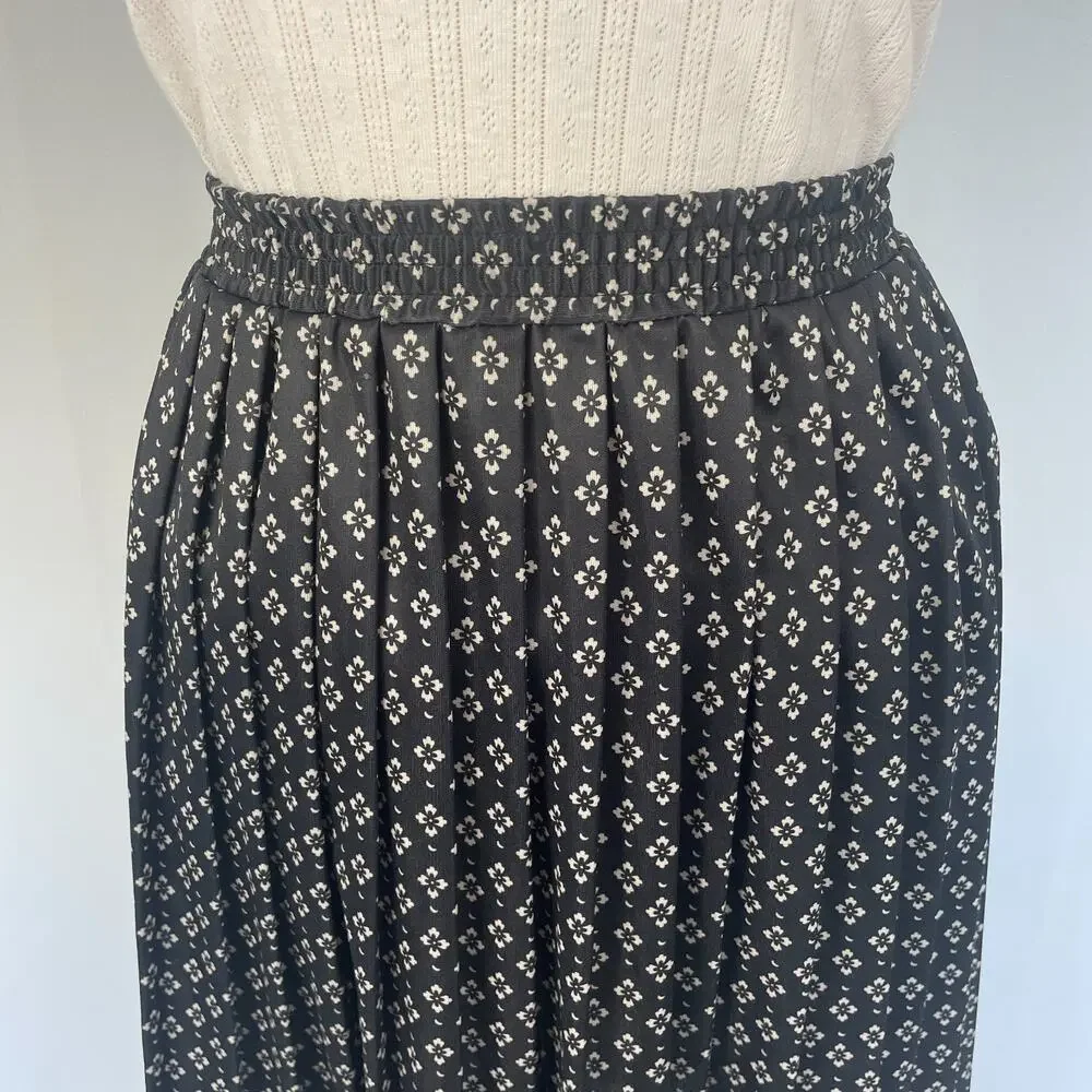 Vintage Midi Skirt Size 10P 10 Petite Black White Pleated A Line Minimal Retro